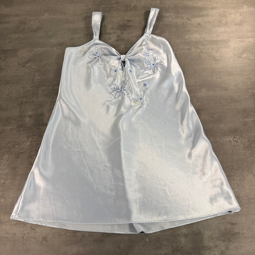 Madison & Max Nightgown Womens Large Blue Satin Floral Embroidered Chemise Slip